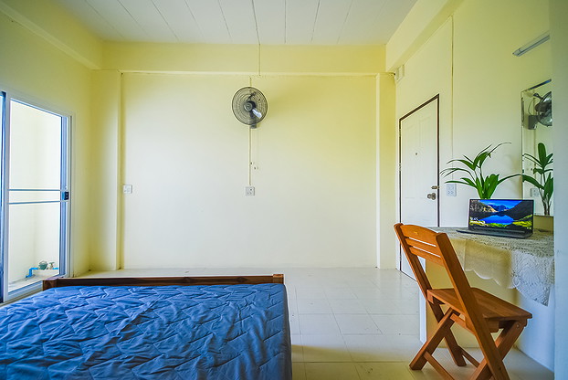 Condo — photo 3