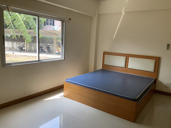 Condo · Mueang Chon Buri, chon_buri — photo 3