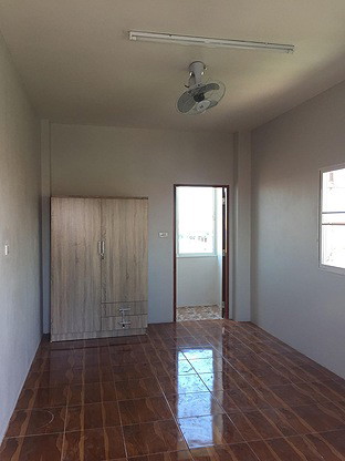 Condo — photo 2