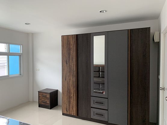 Condo · Mueang Chon Buri, chon_buri — photo 2