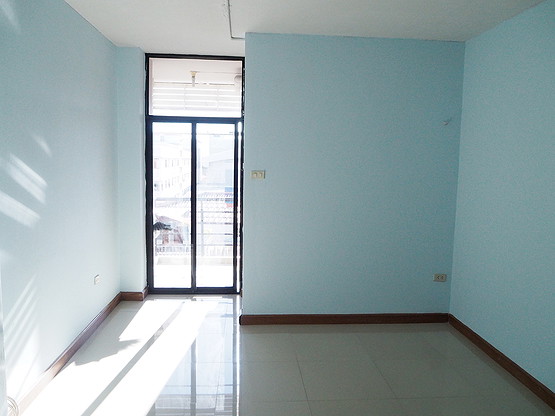 Condo · Bang Phli — photo 4