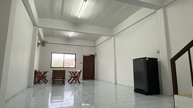 Condo — photo 2