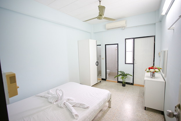 Condo · Mueang Nonthaburi — photo 1