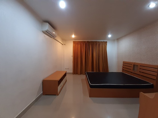 Living House Ratchada Soi 3 — photo 2