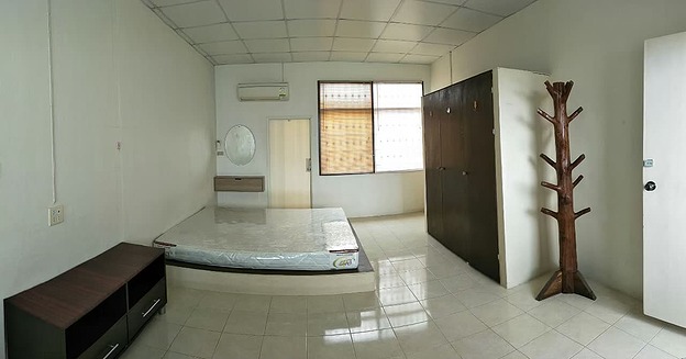 Condo — photo 2