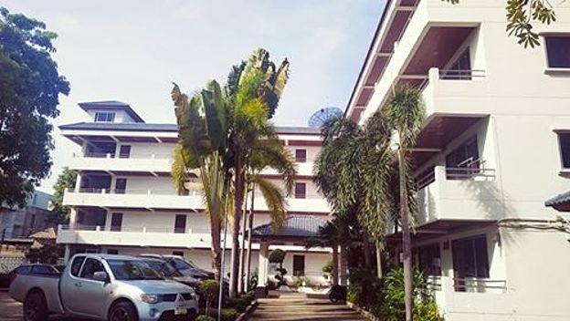 Condo · Wang Thonglang, bangkok — photo 1