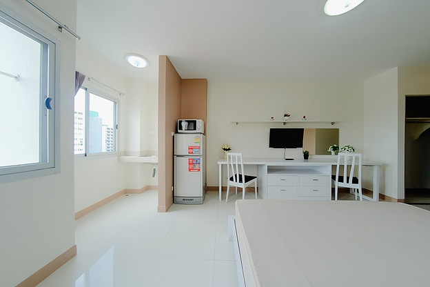 Condo · Bang Phli — photo 5