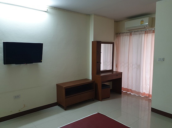 Condo — photo 4