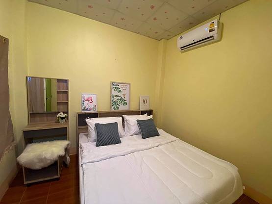 Condo — photo 1