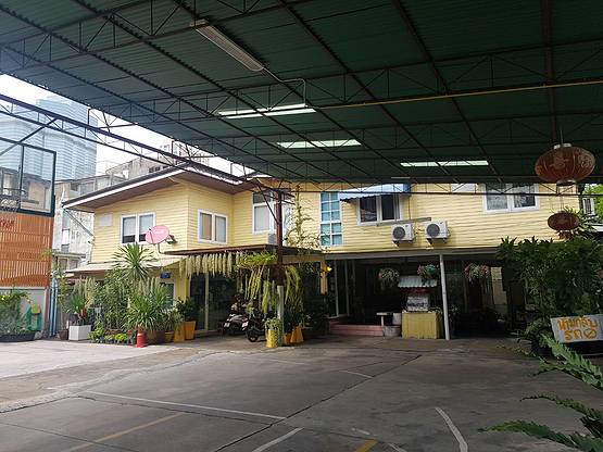 Condo · Sathon, bangkok — photo 1