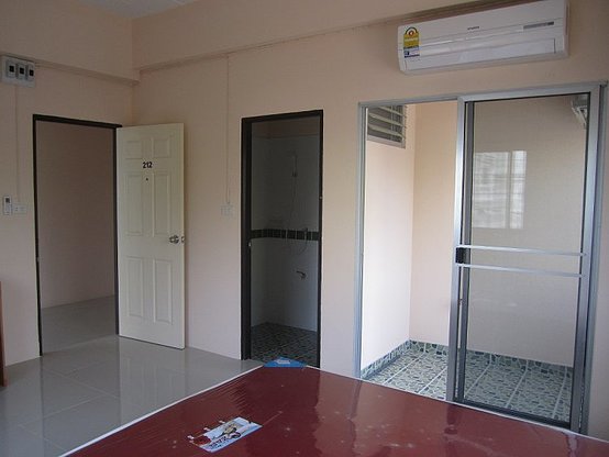 Condo · Bang Na, bangkok — photo 2