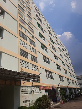 Condo · Huai Khwang, bangkok — photo 1