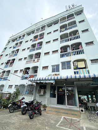 Condo · Bang Kapi, bangkok — photo 1
