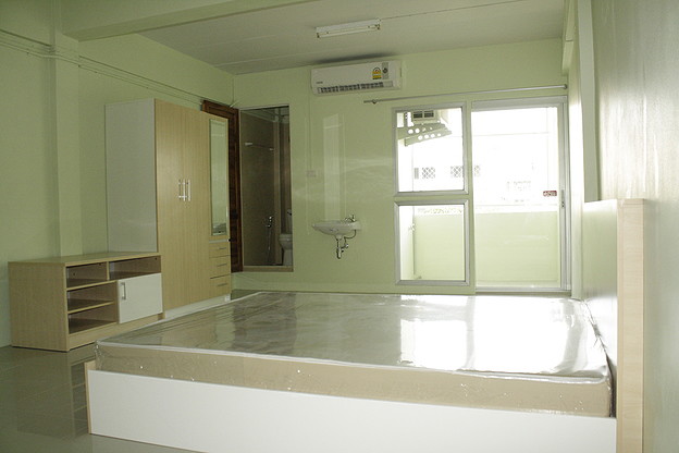 Condo · Thon Buri, bangkok — photo 3