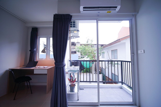 1 Bed Condo · Huai Khwang, bangkok — photo 2