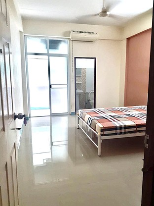 Condo — photo 3