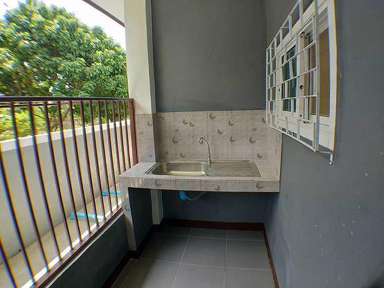Condo — photo 2
