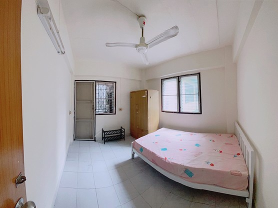 Condo · Wang Thonglang, bangkok — photo 1