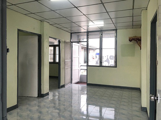 Condo · Wang Thonglang, bangkok — photo 1