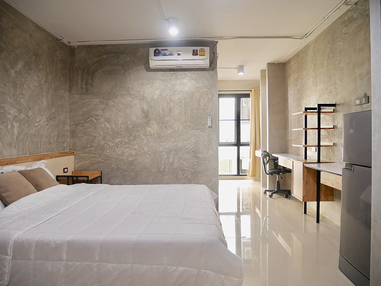 Condo · Khlong San, bangkok — photo 1