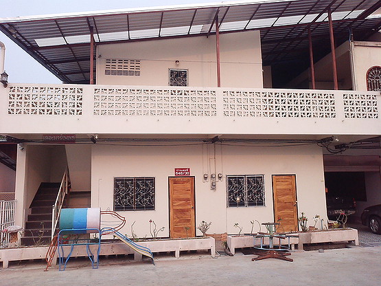Condo — photo 1