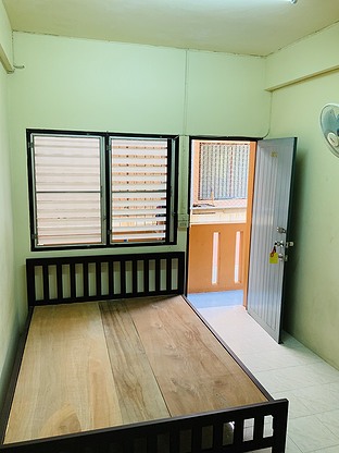 Condo · Huai Khwang, bangkok — photo 2