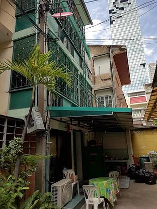 Condo · Bang Rak, bangkok — photo 1