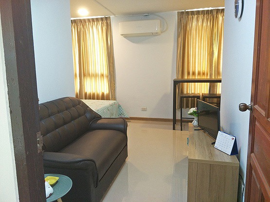 Condo · Saphan Sung, bangkok — photo 2