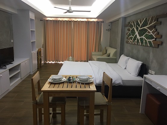Condo · Mueang Chon Buri, chon_buri — photo 4