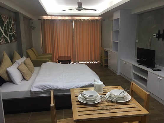 Condo · Mueang Chon Buri, chon_buri — photo 1