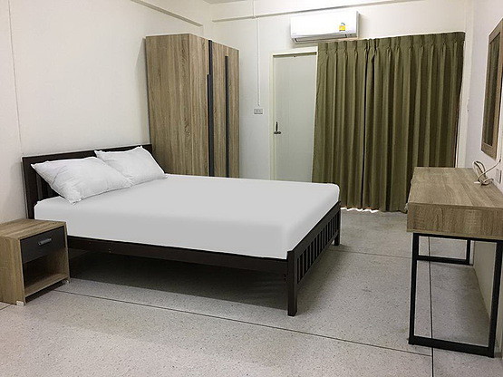 Condo · Phra Khanong, bangkok — photo 1
