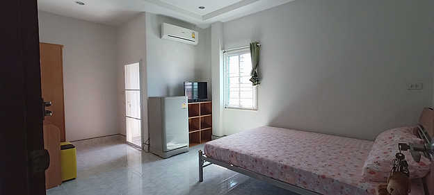 Condo — photo 1