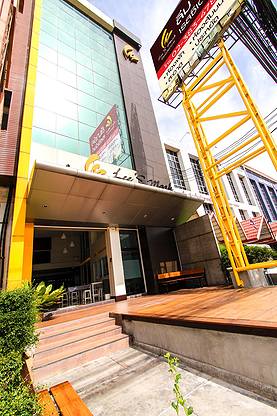 Condo · Mueang Samut Prakan — photo 4