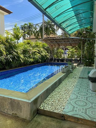 Condo — photo 1