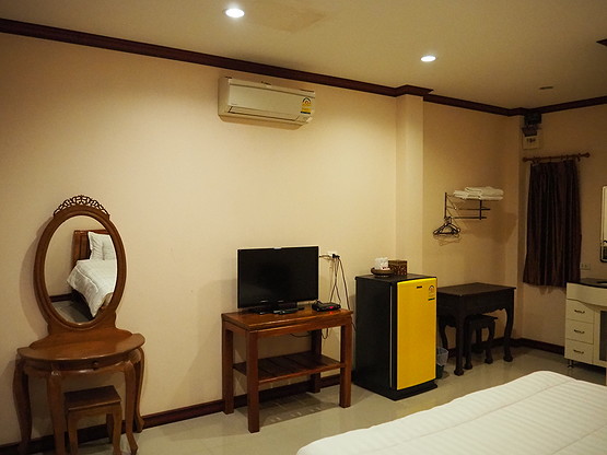 Condo — photo 2