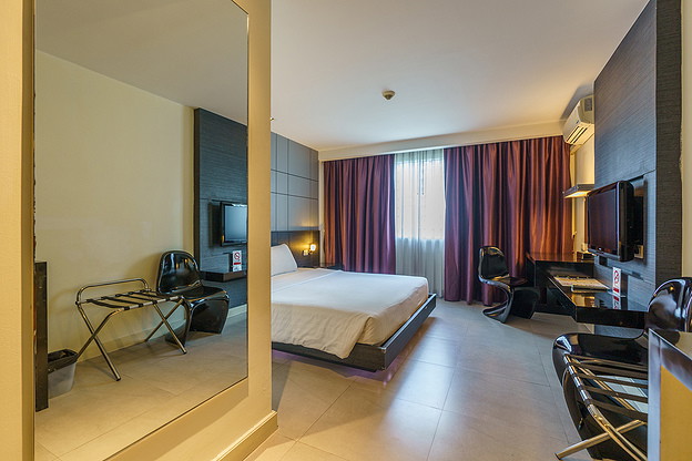 Condo · Huai Khwang, bangkok — photo 4