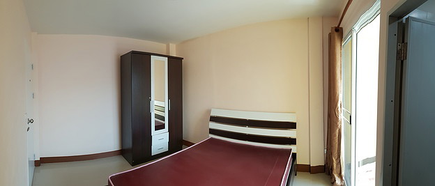 Condo · Bang Kapi, bangkok — photo 1