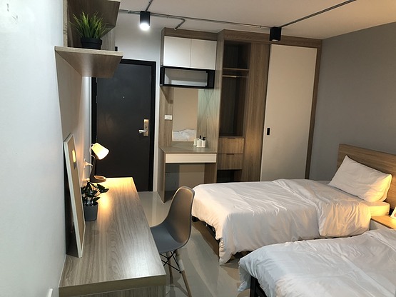 Condo · Pathum Wan, bangkok — photo 1