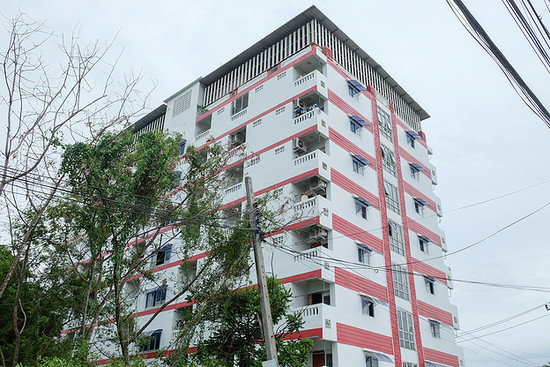 Buraporn Mansion with parking! (Just Renovated)+ Elevator - Apartment for Rent