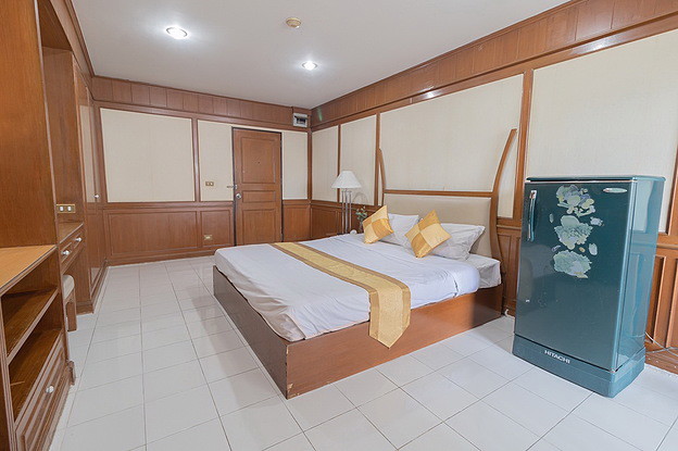 Condo · bangkok — photo 2