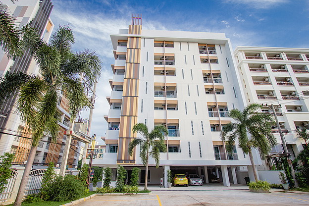 Condo — photo 3