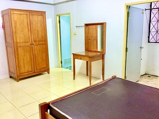 Condo · Mueang Chon Buri, chon_buri — photo 3