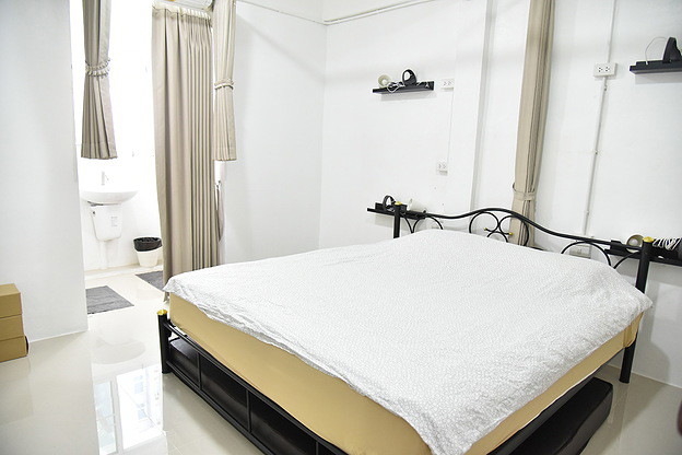 Condo · Khlong San, bangkok — photo 3