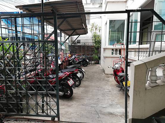Condo · Suan Luang, bangkok — photo 1