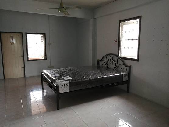 Condo · Huai Khwang, bangkok — photo 3