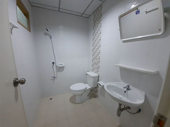 Condo · Mueang Chon Buri, chon_buri — photo 4