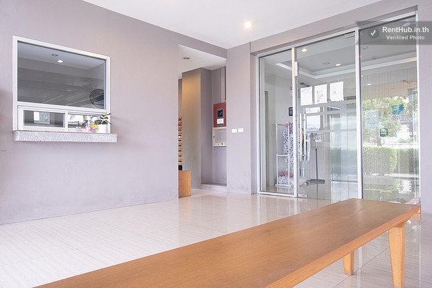 Condo · Huai Khwang, bangkok — photo 5