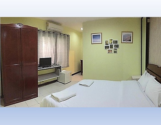 Condo · Bang Rak, bangkok — photo 1