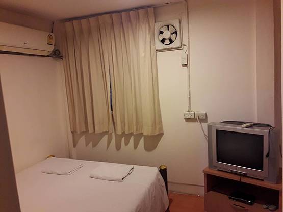 Condo · Bang Rak, bangkok — photo 5