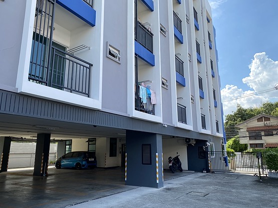 Condo · Wang Thonglang, bangkok — photo 5